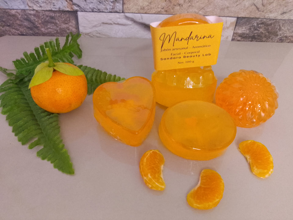JABÓN DE GLICERINA CON ESENCIA DE MANDARINA DE 120G