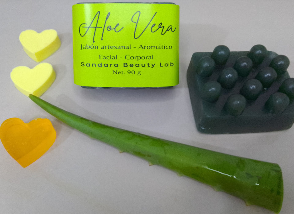 JABÓN DE GLICERINA CON ESENCIA DE ALOE VERA DE 120G